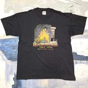 Vintage Birdhouse Bar Single Stitch Shirt Bird Creek Alaska Club USA 90s